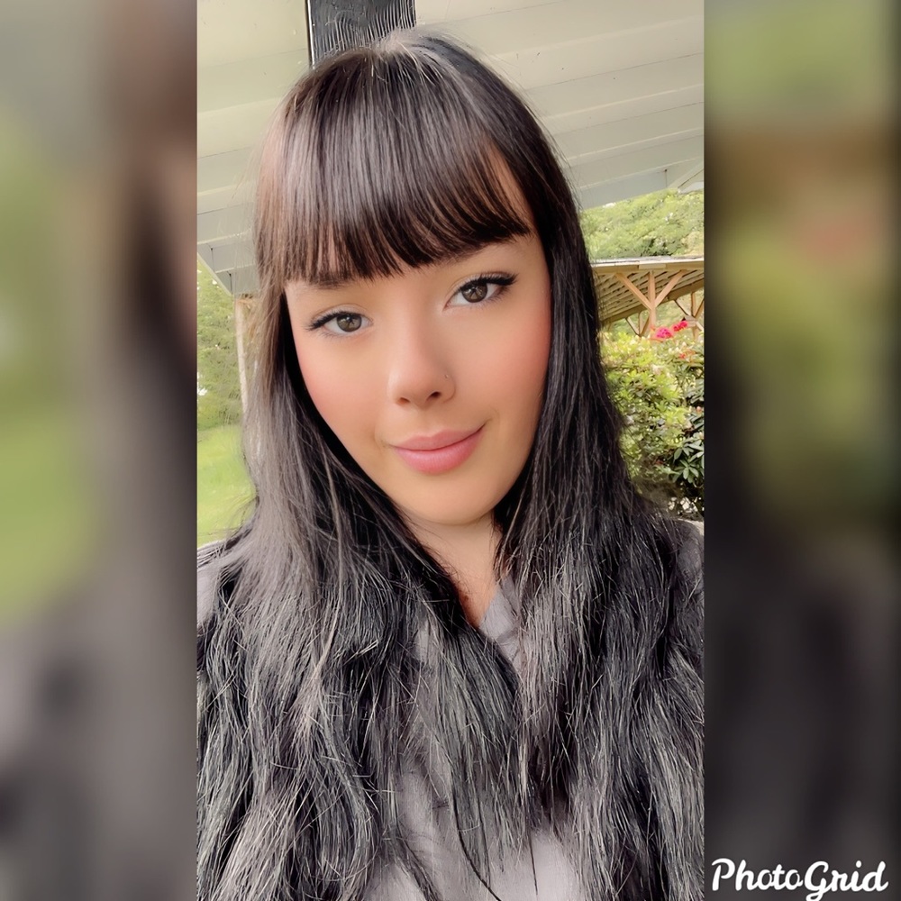 Meet your Posher, Emma